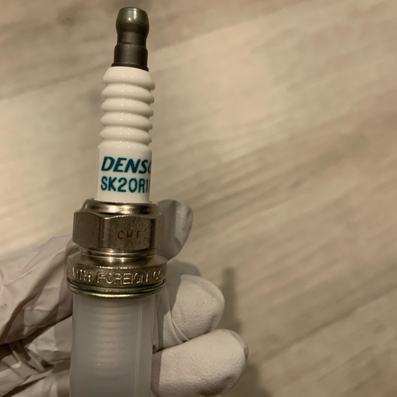 NEW 4X auto iridium spark plugs for Toyota corolla denso 90080-91180 SK20R11 - Picture 2 of 3